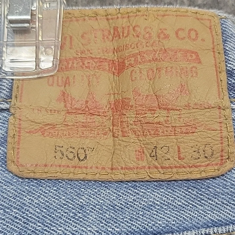 Levis 560 Medium Wash Jeans Men's Size 40 X 28